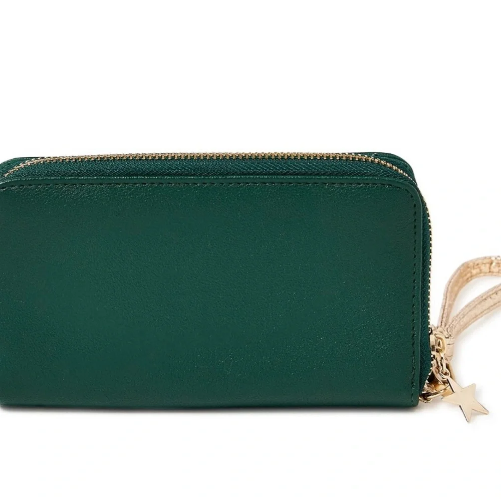 Green Star-Embellished Women's Wallet